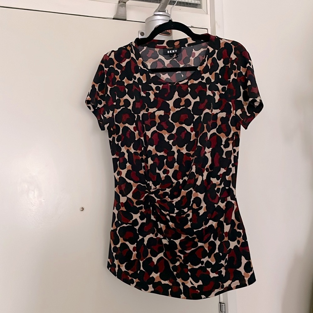 DKNY Top leopard print short sleeves blouse